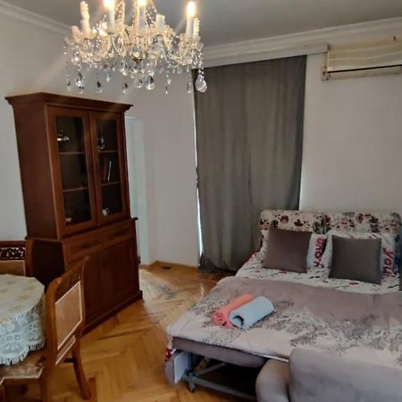 Budget One Room Apartment バクー エクステリア 写真