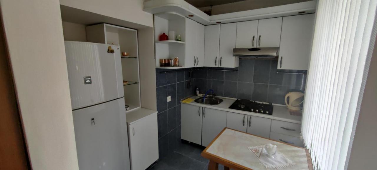 Budget One Room Apartment バクー エクステリア 写真